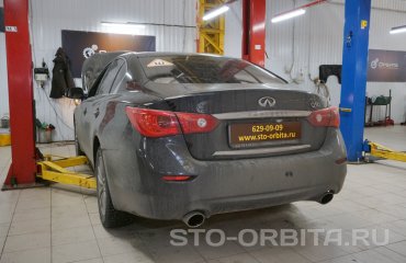 Замена тормозных дисков и колодок Инфинити Q50 (подробные фото и видео)