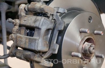 Замена тормозных дисков и колодок Инфинити Q50 (подробные фото и видео)