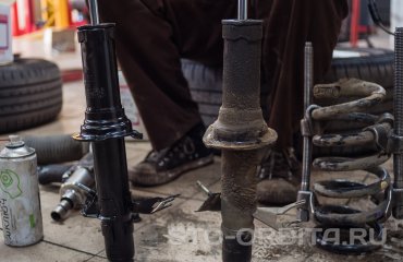 Замена амортизаторов Инфинити FX 37 (подробные фото и видео)